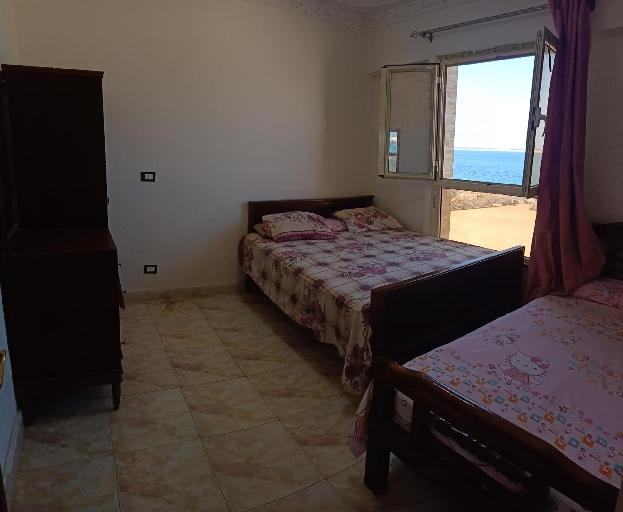 Furnished Apartment - Beach View "Nearest Beach 2 Minutes Walking" - Free Wifi- Abo Keer - Alexandria - Egypt Abu Qir Ngoại thất bức ảnh